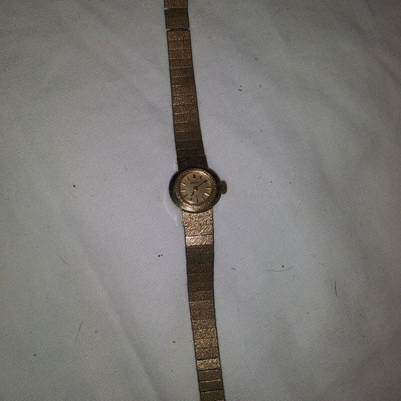 SEIKO LADIES SMALL ROUND FACE WRISTWATCH CA 00598 main image 10